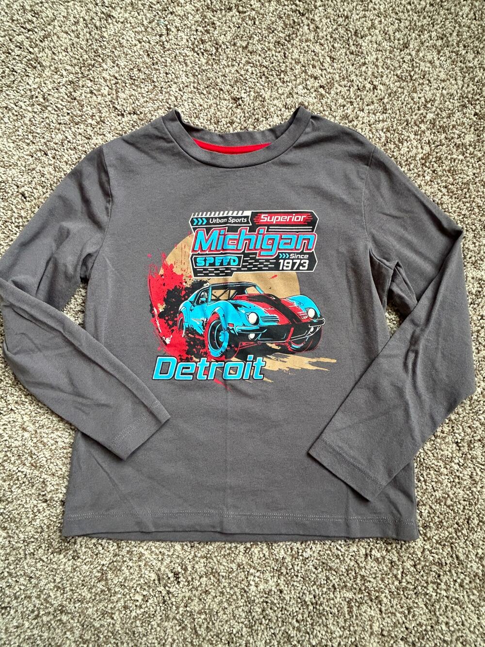 Roots & Threads Kids Long Sleeve Urban Sports Detroit, MI, Size XS (5)